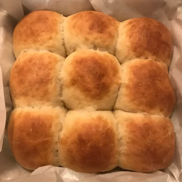 soft white dinner buns