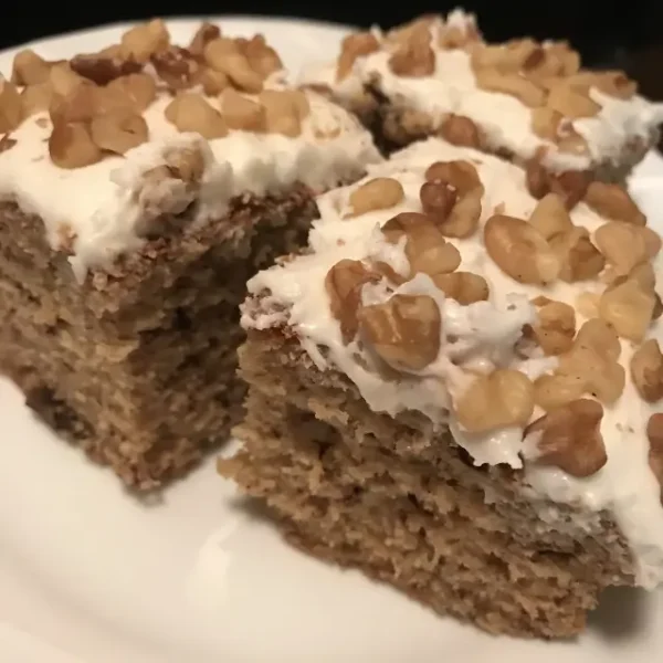 banana cake with vanilla icing
