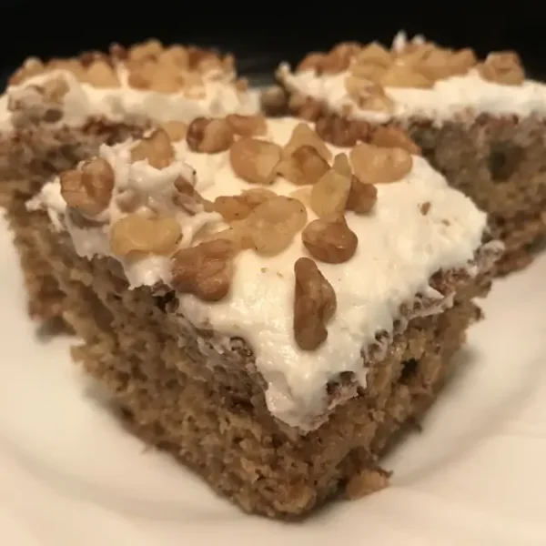 banana cake with walnuts