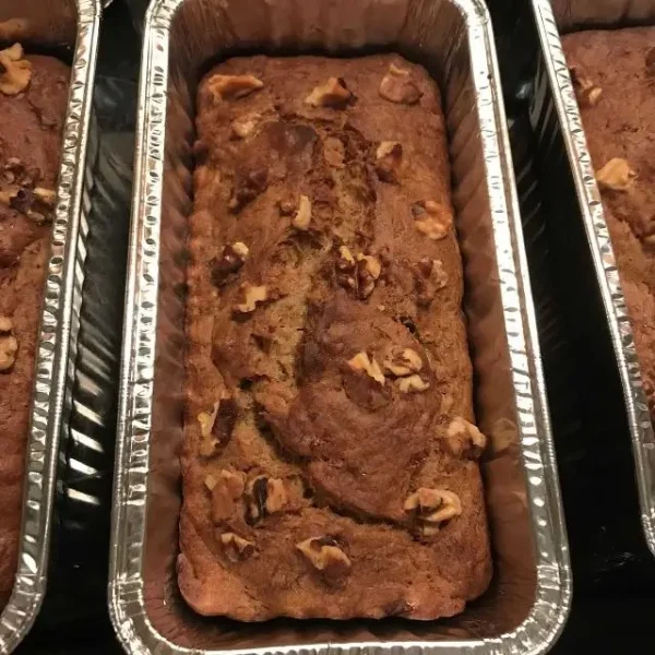 low fat low sugar banana bread with walnuts